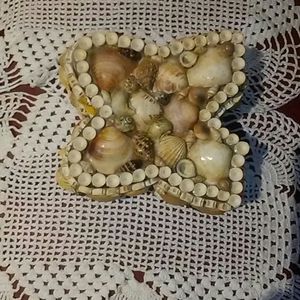 Jewelry or trinket box